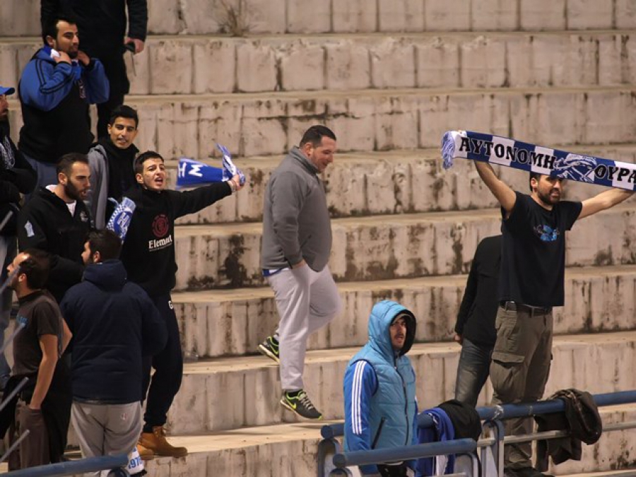Δεν τον άφησαν μόνο…
