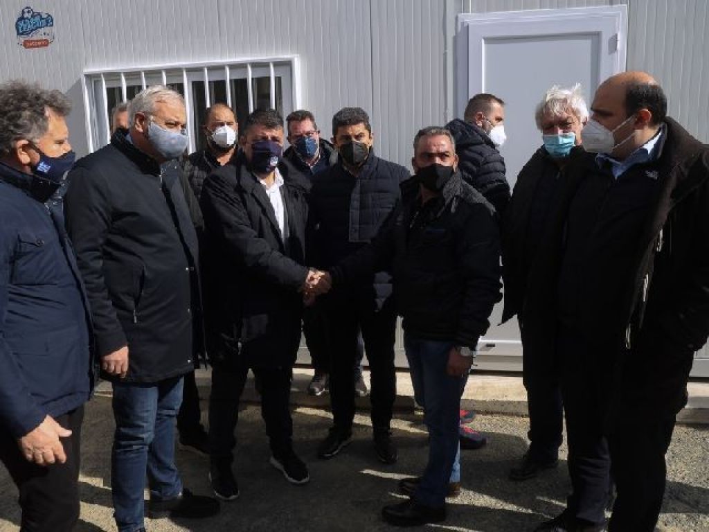 Παραδόθηκαν οι οικίσκοι (pics)