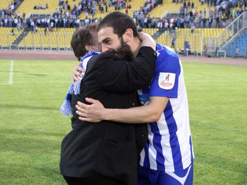 Μπουκουβάλας τριετίας!