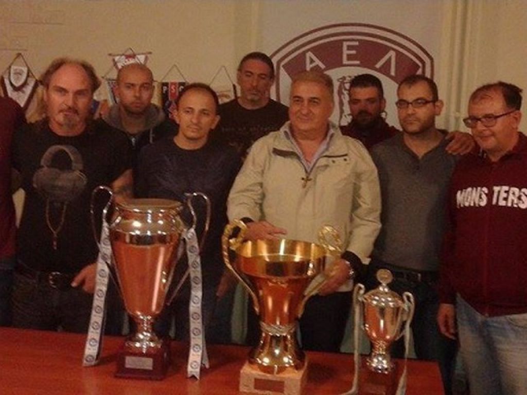 Παρέδωσαν τα τρόπαια