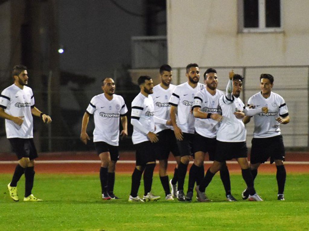 Ζήτησε να φύγει ο Παπουτσής