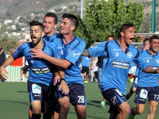 Δρακάκης και πέντε ανανεώσεις