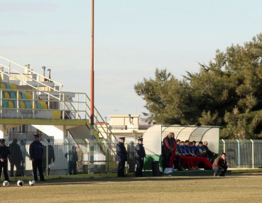«Πληρώστε μας και τα λέμε»