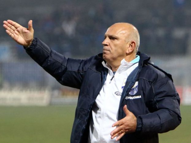 «Καρφιά» διοίκησης για Βαζάκα