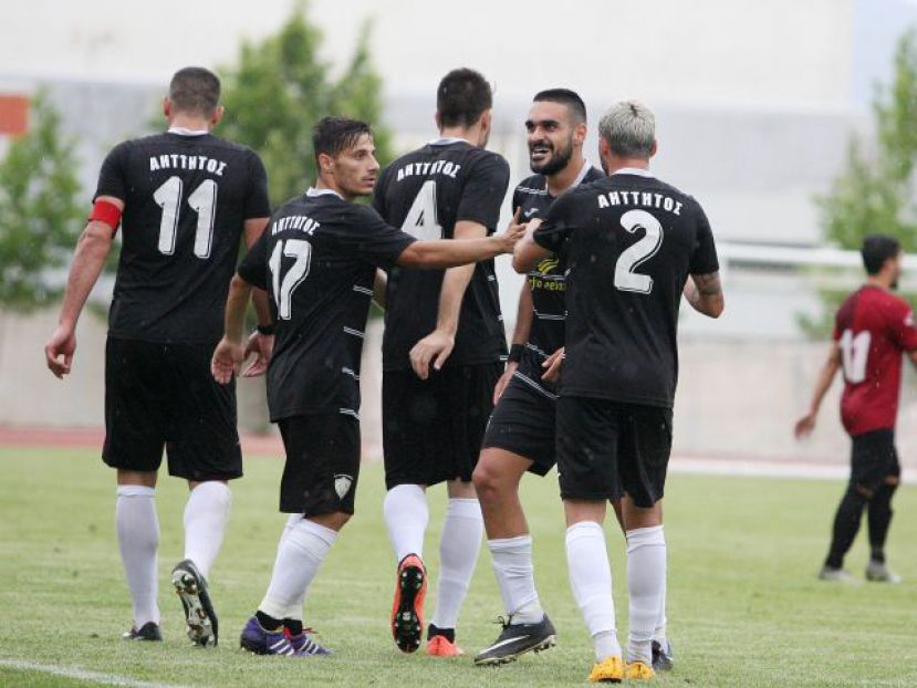 Ψάχνει παίκτες ο Αήττητος