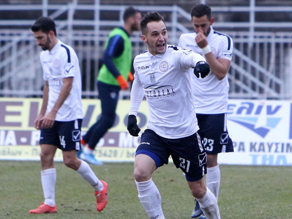 LIVE: Football League (19/1)