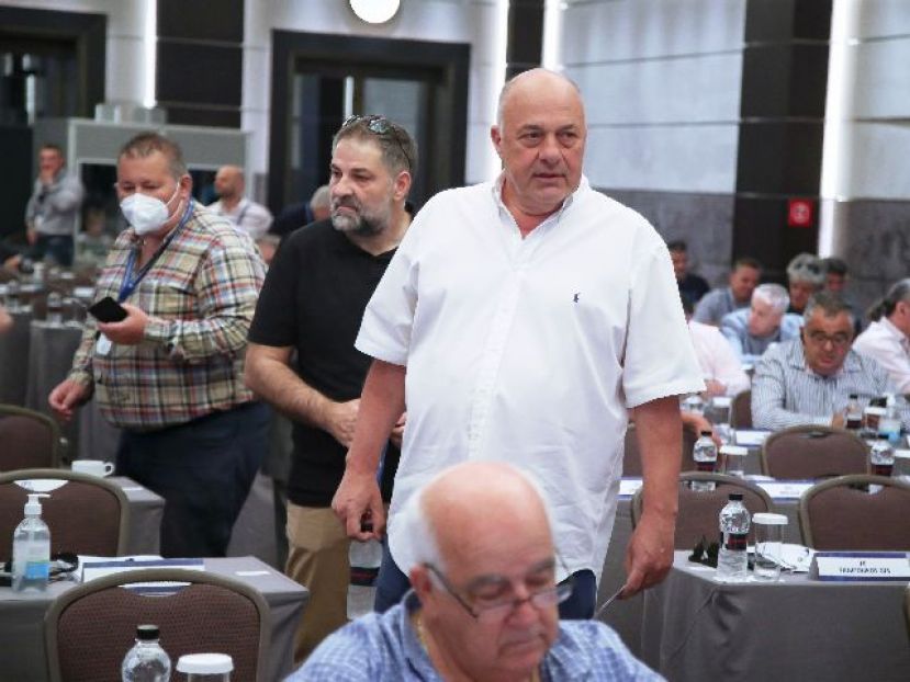 «Ούτε οι 15 δικαίωμα συμμετοχής»