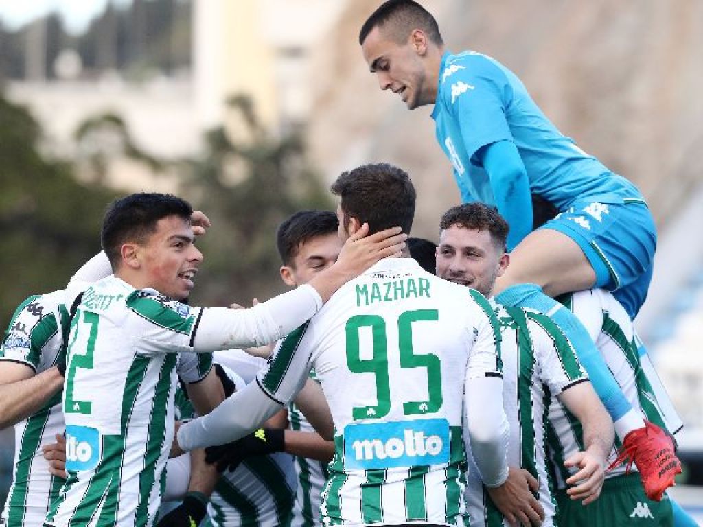 Με 16άδα κόντρα στον Λεβαδειακό