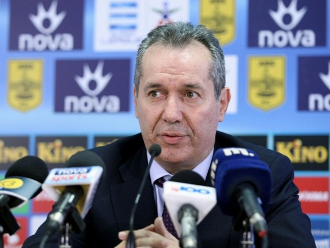 Ο Κόντης στη Γλυφάδα!
