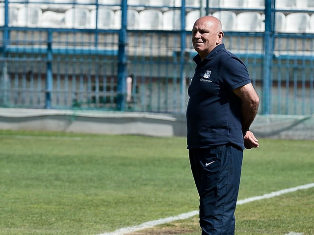 «Από την κορύφωση, στα χαστούκια»