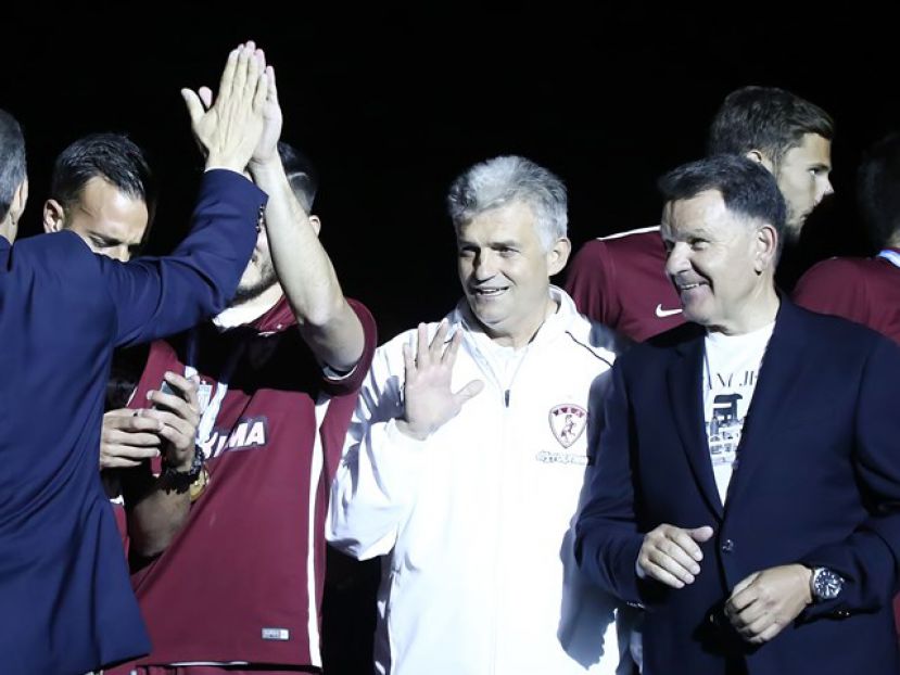 «Να τοποθετηθεί ο Τσιώλης»