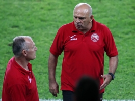 Ντεμπούτο κόντρα στην πρώην!