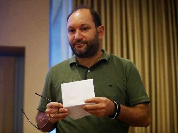 «Θα τους βάλω να πιάσουν τα μπαλάκια»