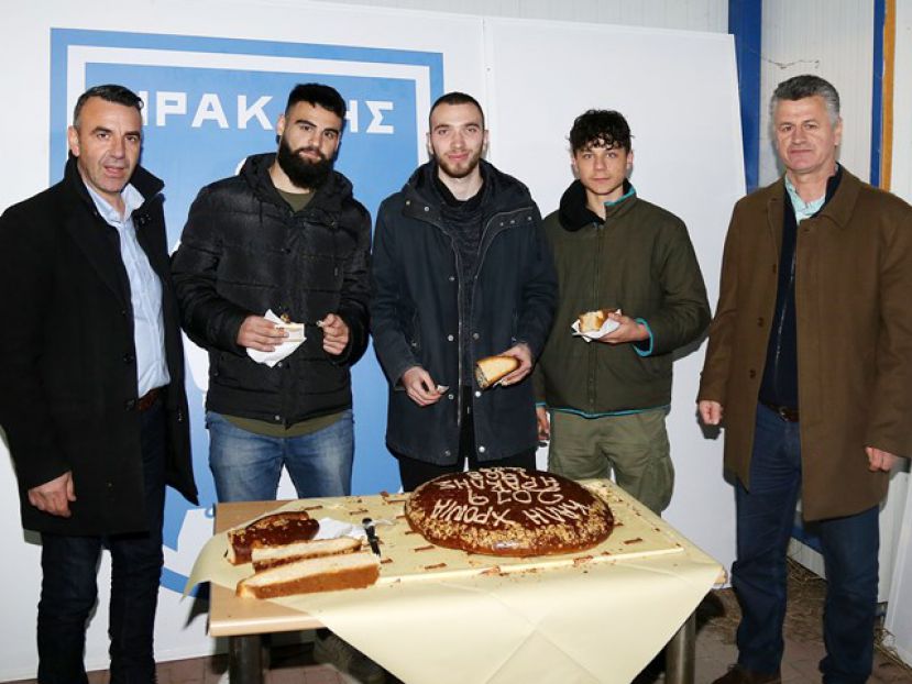 Έκοψε πίτα η Κ19 (pics)