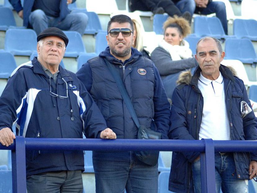 Σε ομάδα εργασίας