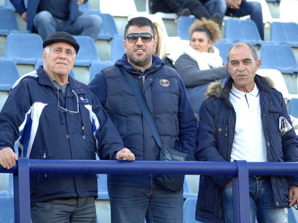 Σε ομάδα εργασίας