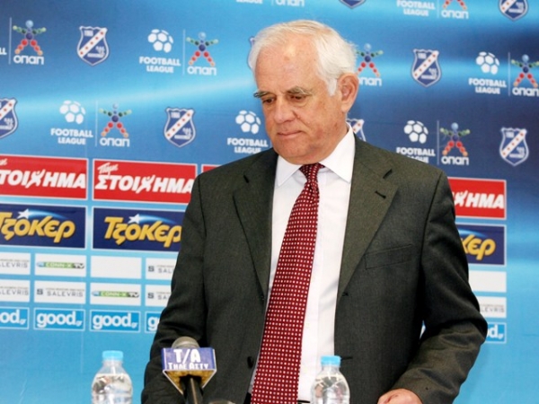 Ζητά έκτακτο ΔΣ ο Σαλευρής