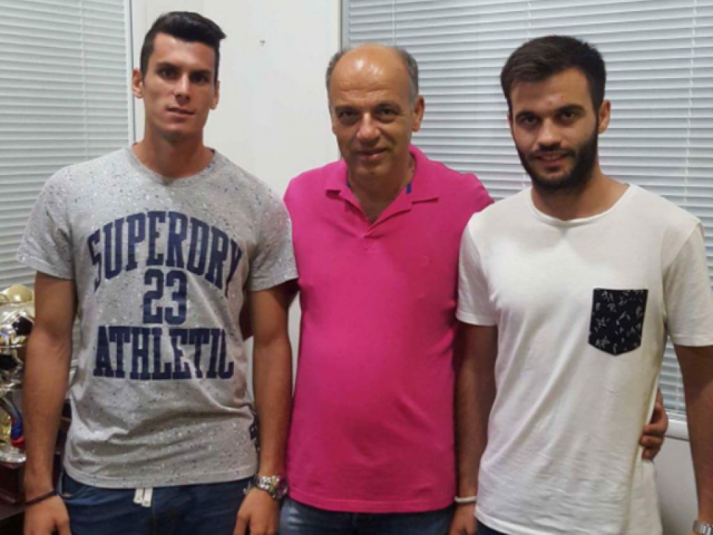 Επίσημα Γροντής, Καπός