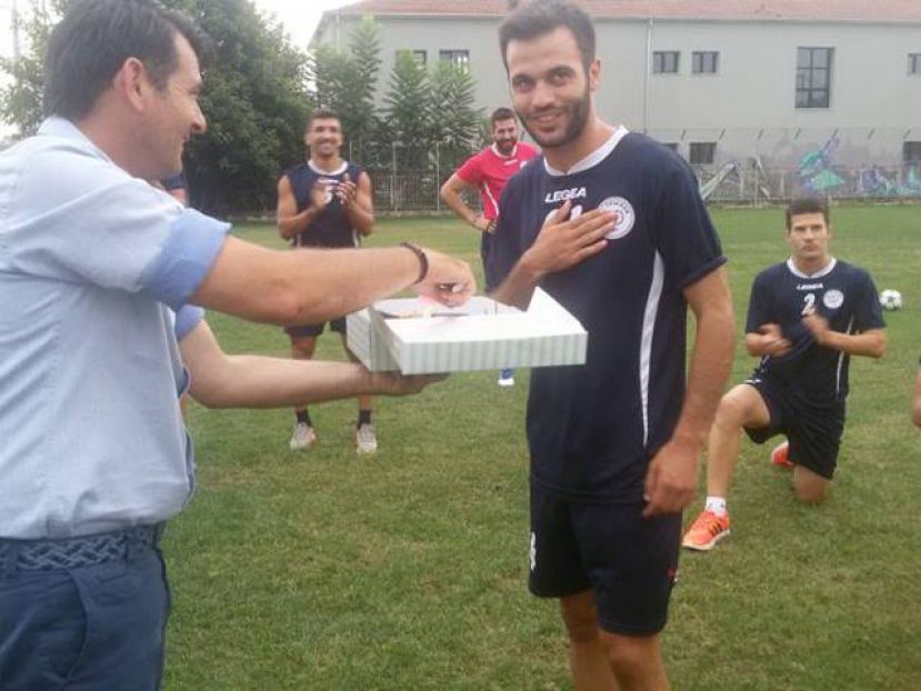 Τούρτα σε Γροντή