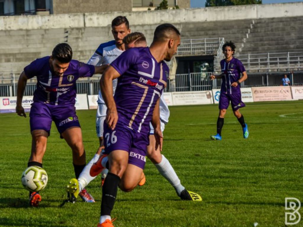 Πάνοπλη για τη νίκη
