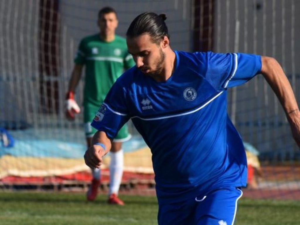 Από την ανανέωση στην… προσφυγή
