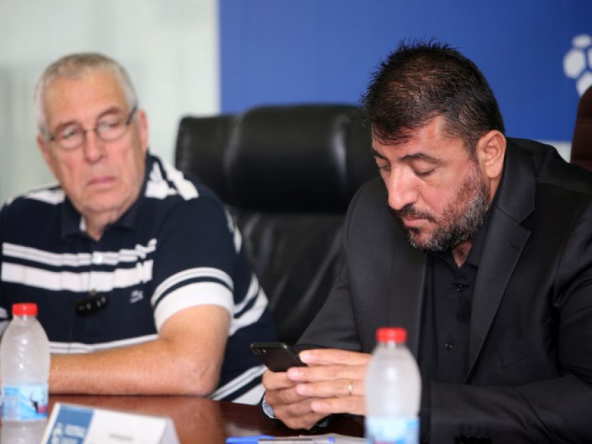 Συμβούλιο… αναδιάρθρωσης