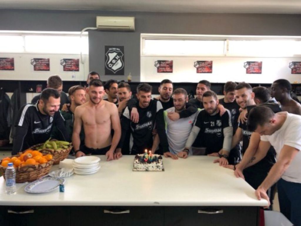 Τα 30ά γενέθλια του Κομεσίδη
