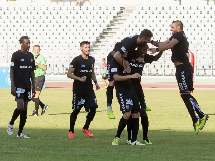 Δύο απόντες στην πρεμιέρα