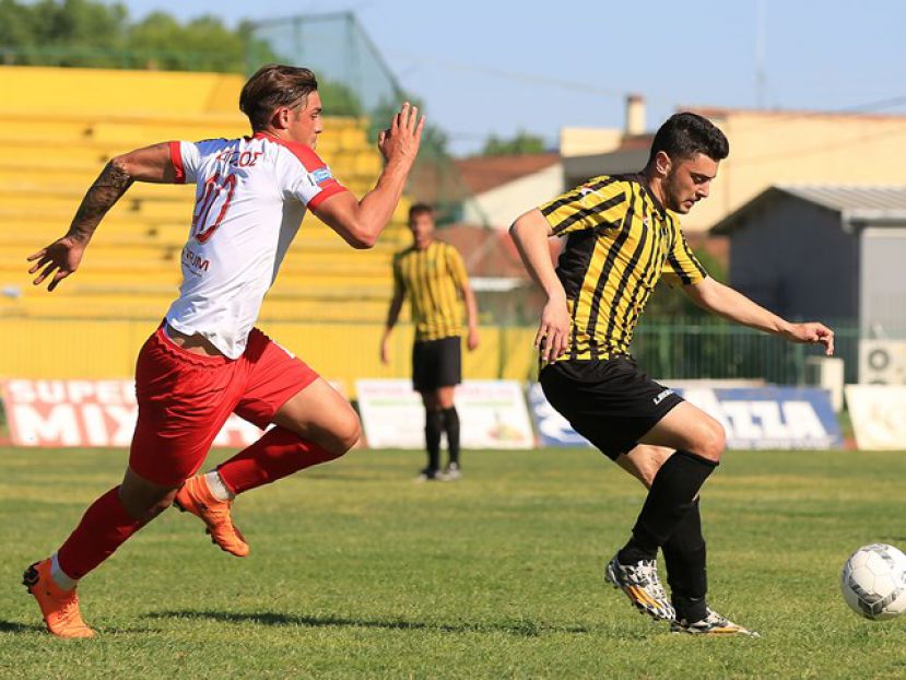 Πανσερραϊκός με Λυχναρά