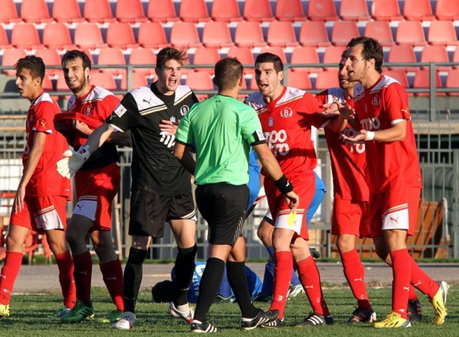 «Μας βλέπουν σαν αποπαίδια»