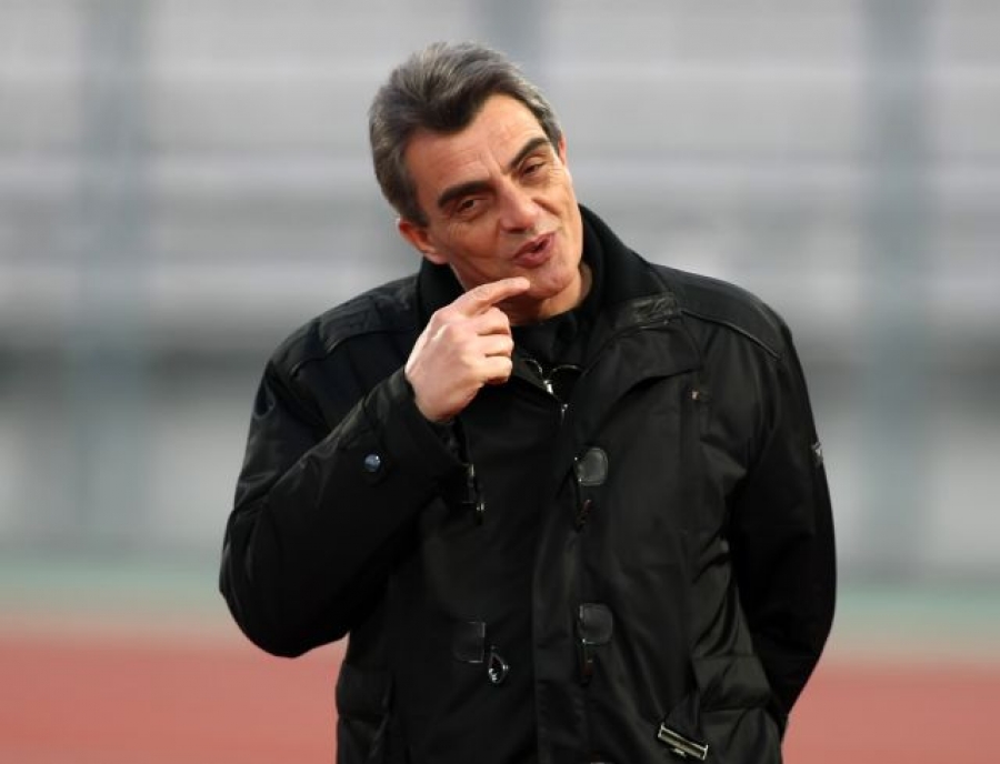 Καραγιάννης: «Μας κάνετε κακό»