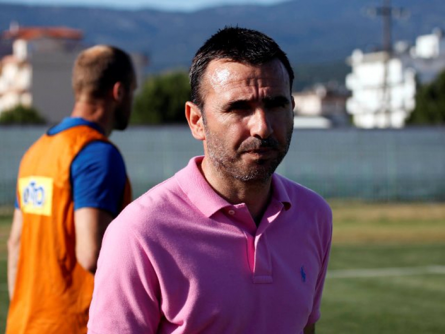 «Τα εντός δεν φτάνουν»