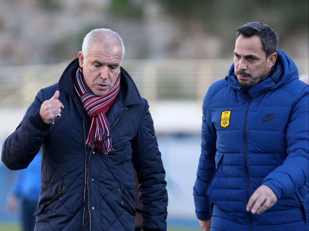 «Να τους κρεμάσουμε;»
