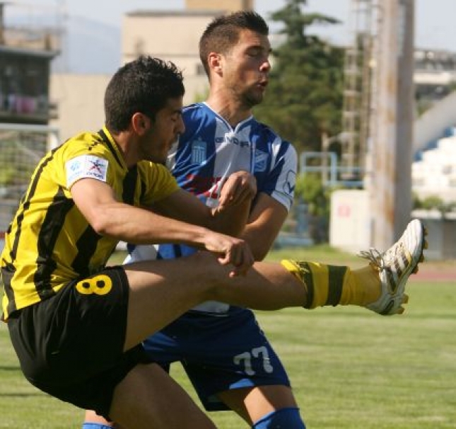 Μένει εκτός ο Μουστάκης
