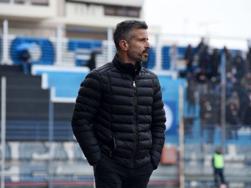 «Ικανοποιητικό ρόστερ»