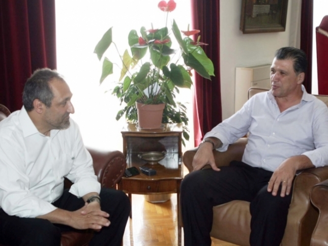 Τα είπε με τον Ορφανό