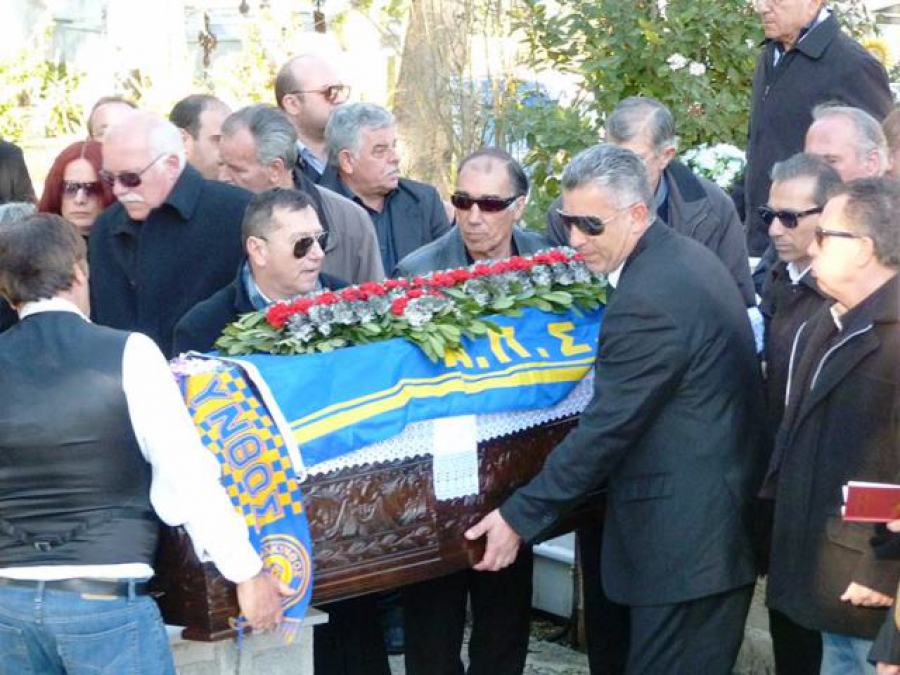 Το ύστατο χαίρε στον Καπανδρίτη