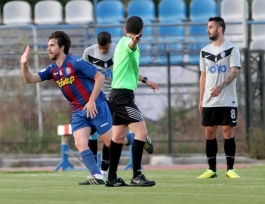 «Μας χτυπούσαν και μας έβριζαν»