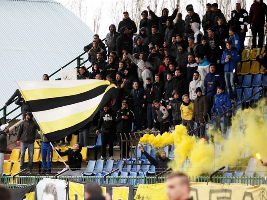 Ζητάει βοήθεια η Αναγέννηση