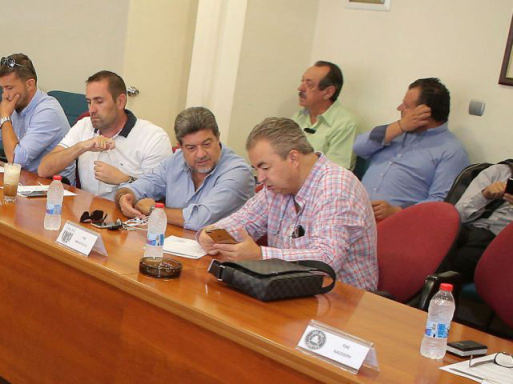 Τριπλή εκπροσώπηση