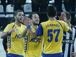 «Όχι άλλη γκέλα εντός»
