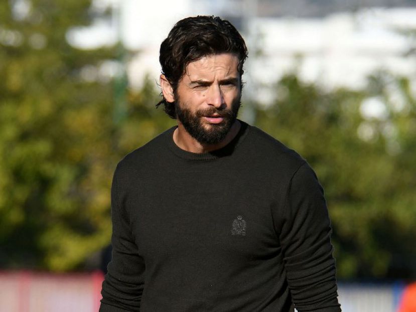 Στην έξοδο ο Χοβέ