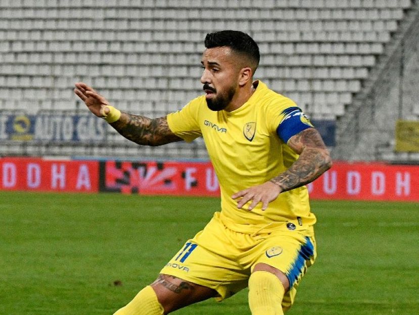 «Βόμβα» με Ντίας τα Χανιά