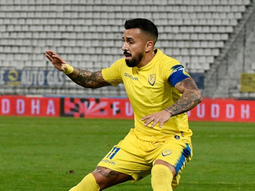 «Βόμβα» με Ντίας τα Χανιά