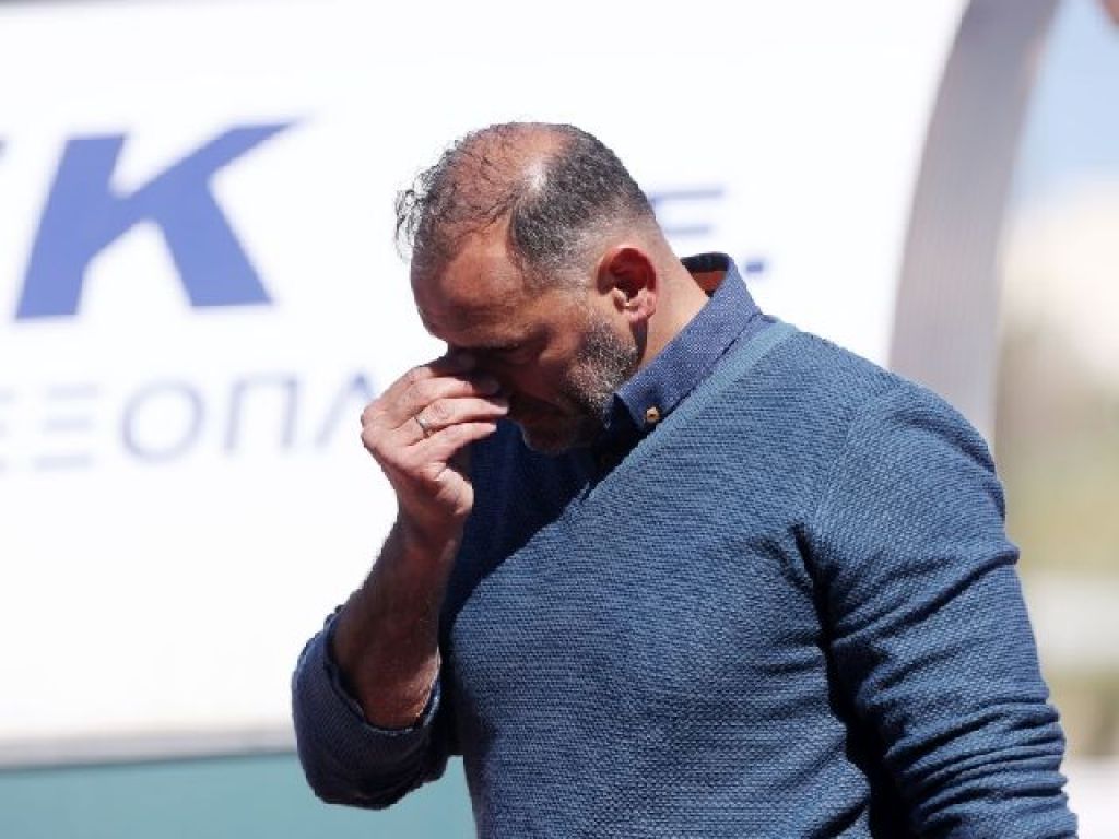 «Αρνήθηκε να κοουτσάρει λόγω οφειλών»