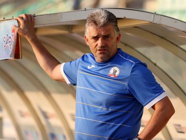 Τσιώλης: «Να αλλάξει φιλοσοφία»