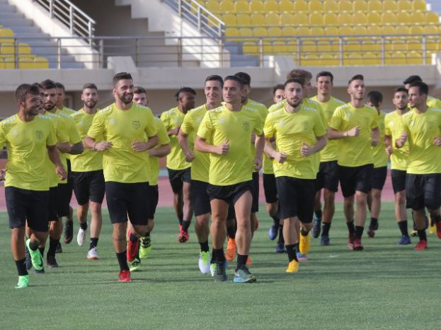 Σαββατοκύριακο φιλικών