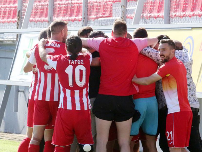 Κλειστά χαρτιά ο Τεννές