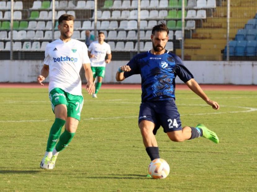 Προσφυγών συνέχεια στον Αιολικό