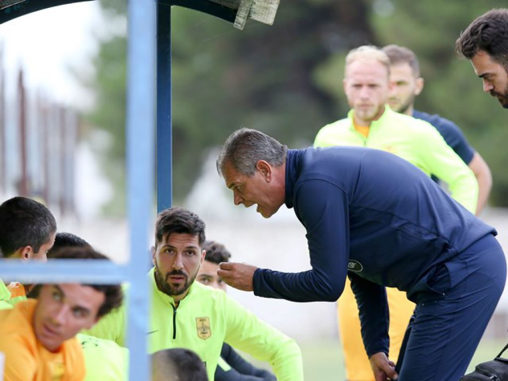 Μπήκε ο Παυλίδης